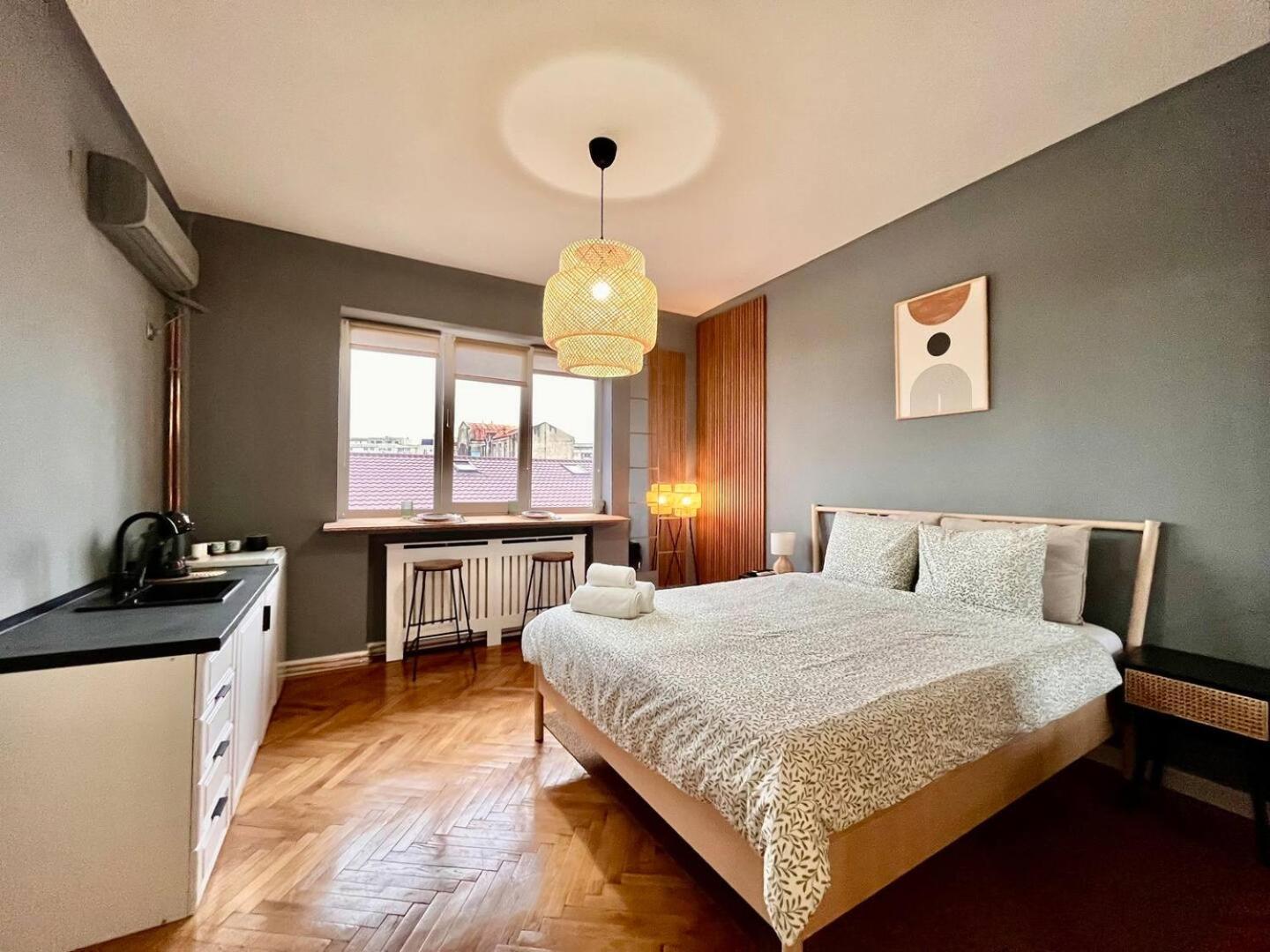 Woodie Studio With Premium Comfort By Piata Unirii Bucureşti Ngoại thất bức ảnh